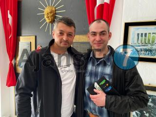 Rus turiste kaybettiği para dolu cüzdan teslim edildi