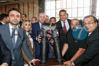 Başkan Ulutaş, Cumhurbaşkanı Erdoğan’a kispet hediye etti