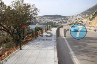 Bezirgan Ulugöl’deki yürüyüş yolu ve kaldırım çalışması tamamland..