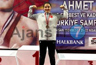 Ahmet Ayık U15 Kadınlar Güreş Türkiye Şampiyonası 