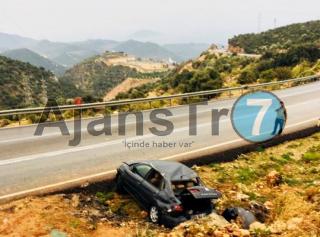 Kaygan yolda otomobil takla attı: 1 yaralı